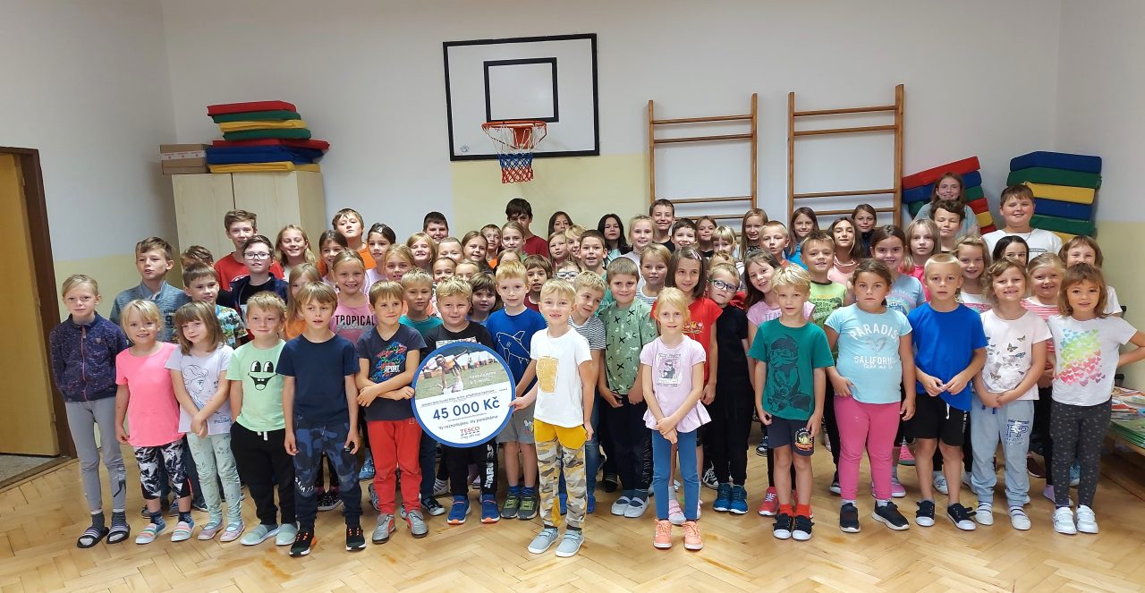 Základní škola Knířov získala peníze na vybavení pro venkovní výuku