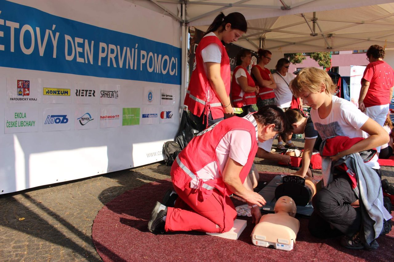 Světový den první pomoci na vysokomýtském náměstí