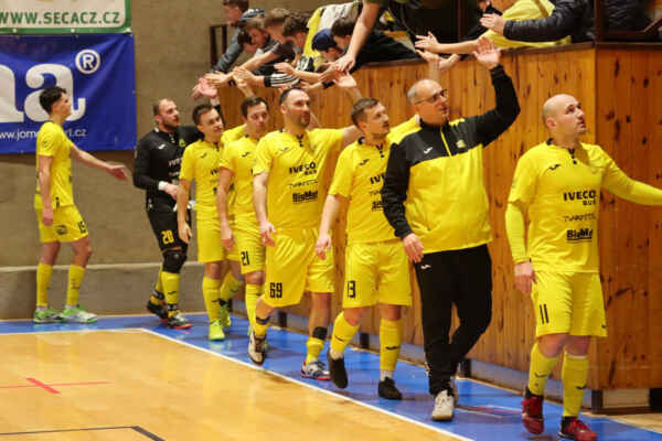 1.FC Nejzbach Vysoké Mýto je 4 body od postupu do 1. futsal ligy