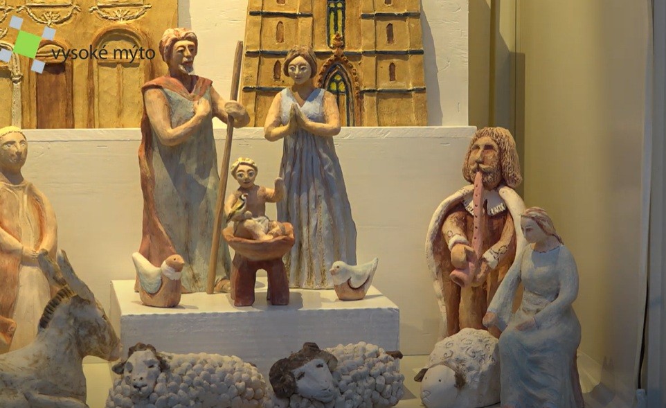 TVOŘENÍ KERAMICKÝCH FIGUR   K VYSOKOMÝTSKÉMU BETLÉMU