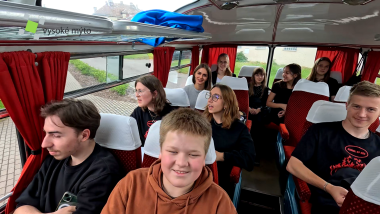 Autobus plný umění projel regionem