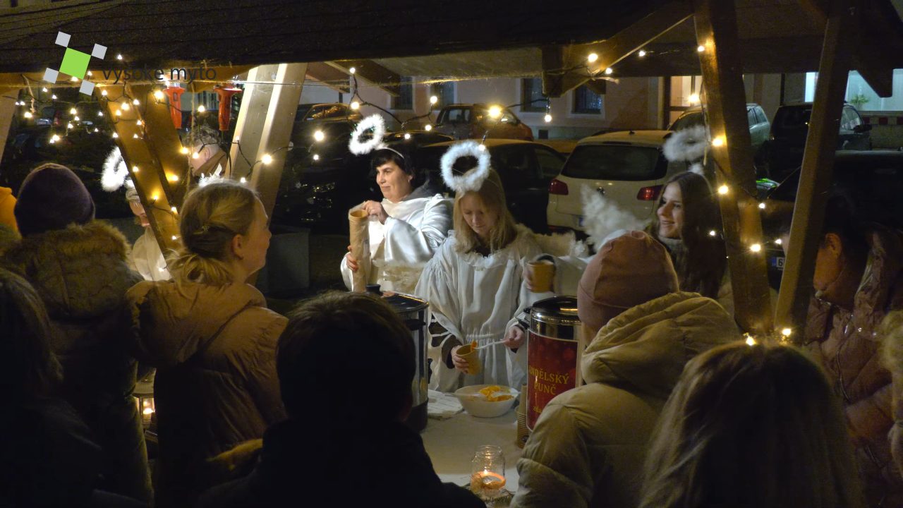 Ve městě zavládla adventní atmosféra Ve městě zavládla adventní atmosféra