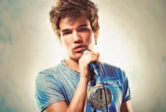 Martin Harich s kytarou Martin Harich s kytarou